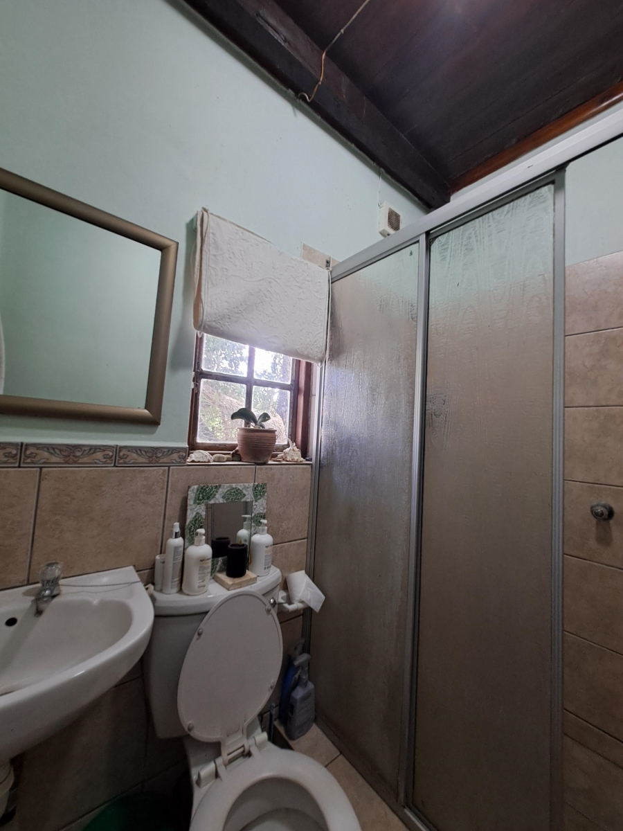 To Let 1 Bedroom Property for Rent in Strand Central Western Cape